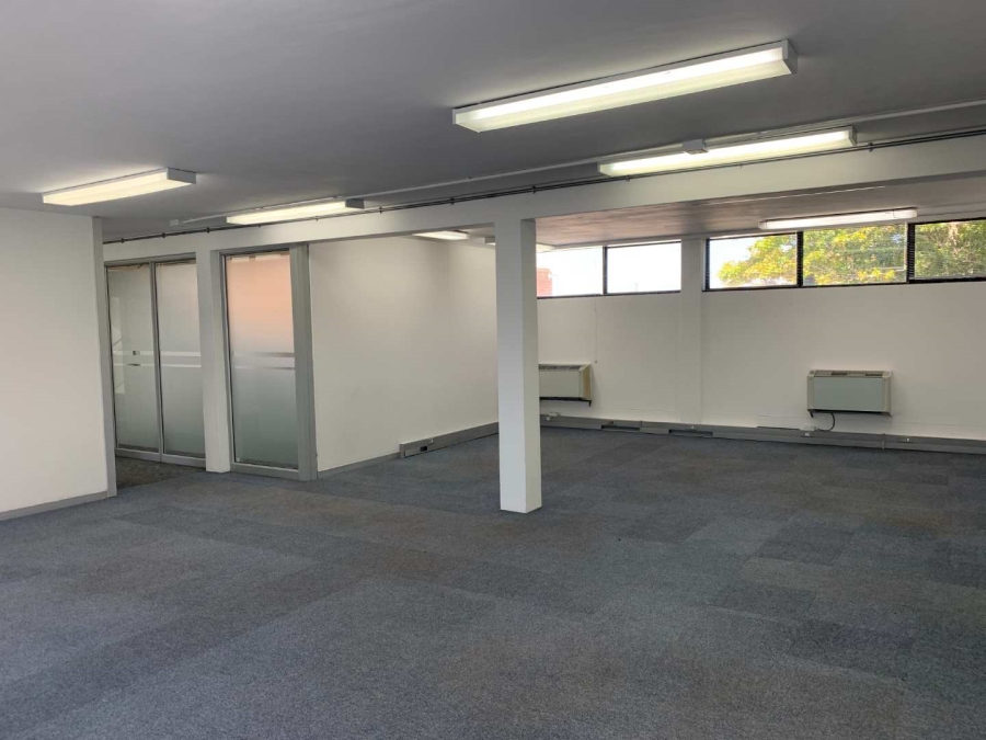 To Let commercial Property for Rent in Loevenstein Western Cape